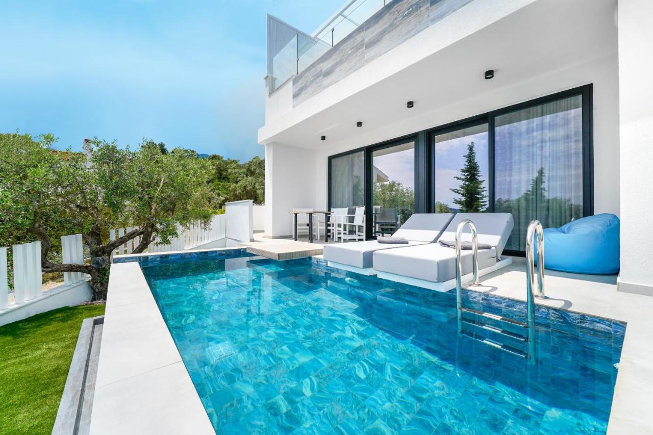 Mythodea Prive Luxury Suites Chrysi Ammoudia Exterior photo