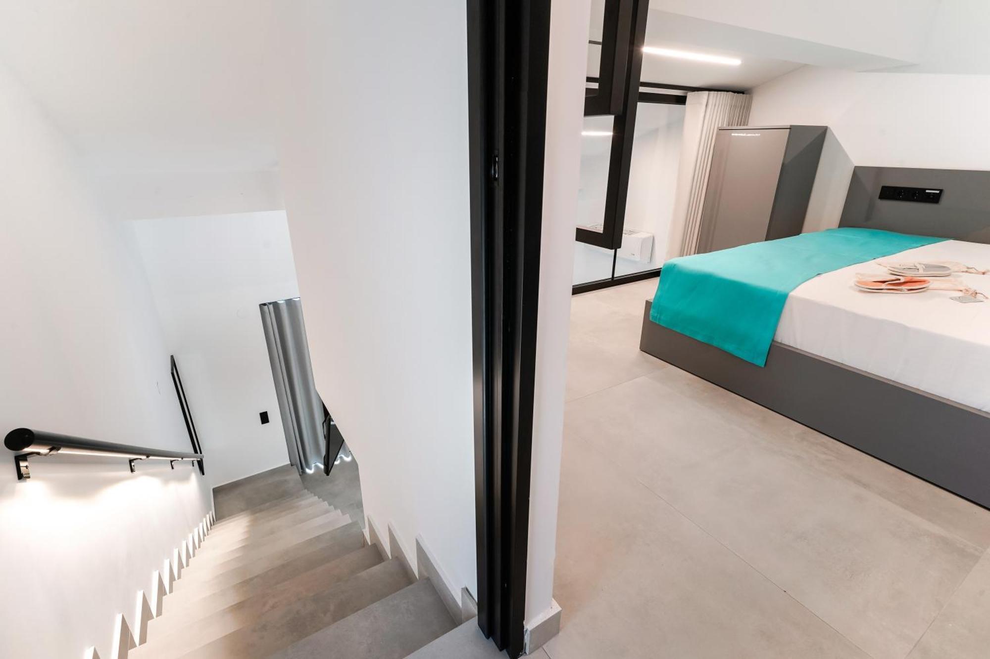 Mythodea Prive Luxury Suites Chrysi Ammoudia Exterior photo