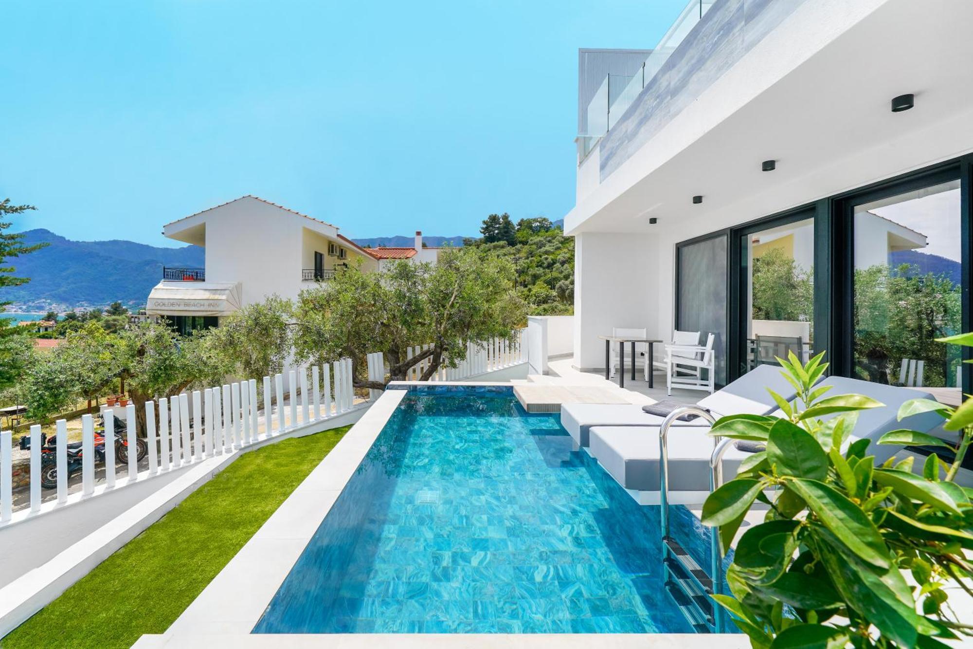 Mythodea Prive Luxury Suites Chrysi Ammoudia Exterior photo